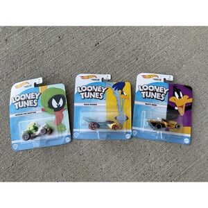 Looney Tubes Hot Wheels Marvin, Road Runner & Daffy